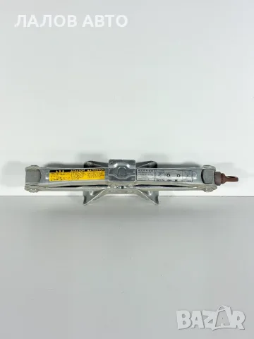 Оригинален Крик Тойота Рав 4 (00-05г) Originalen Krik Toyota Rav 4 II OEM: 09111-42030