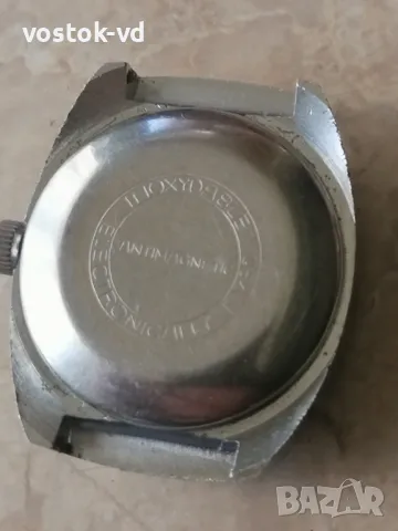 RUHLA DIGI 73 GDR  МЪЖКИ ЧАСОВНИК , снимка 2 - Антикварни и старинни предмети - 50327632