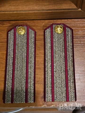 Чифт военни пагони за  старши офицерски звания майор, подполковник или  полковник армейски