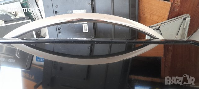 Стойкa за телевизор SAMSUNG модел UE32F4510A