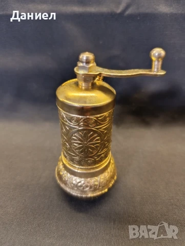 Малка мелничка, снимка 2 - Антикварни и старинни предмети - 51241198