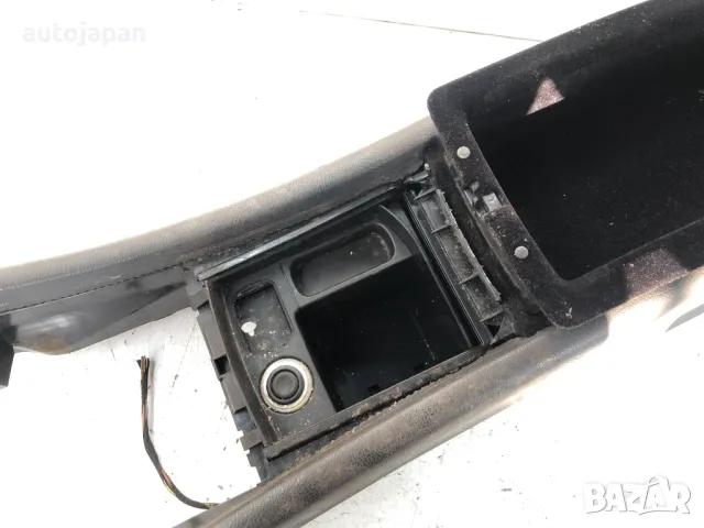 Подлакътник Mercedes W203 C-class C180, снимка 3 - Части - 49447950