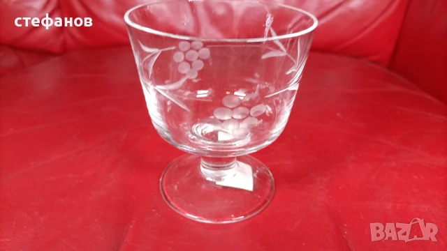 Стилни стъклени чаши, ръчна гравюра, вино, концентрат, мелба, 18.04.2987 г, снимка 4 - Чаши - 51139004