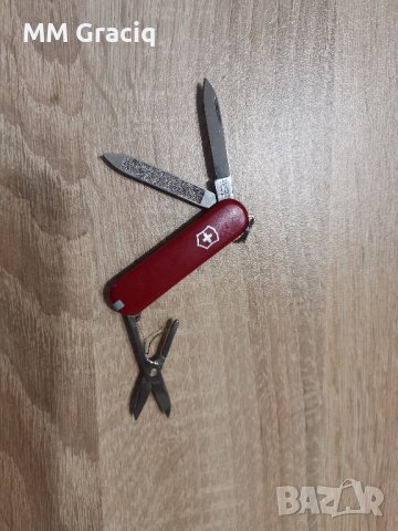 Victorynox Classic малко джобно ножче ключодържател