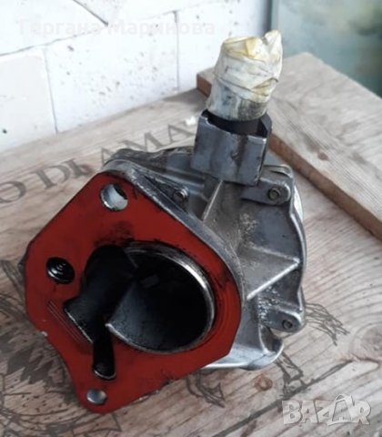 Вакуумна помпа за renault modus 1,5d 2005, снимка 2 - Части - 37061254