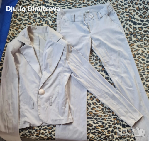 дамско костюм 