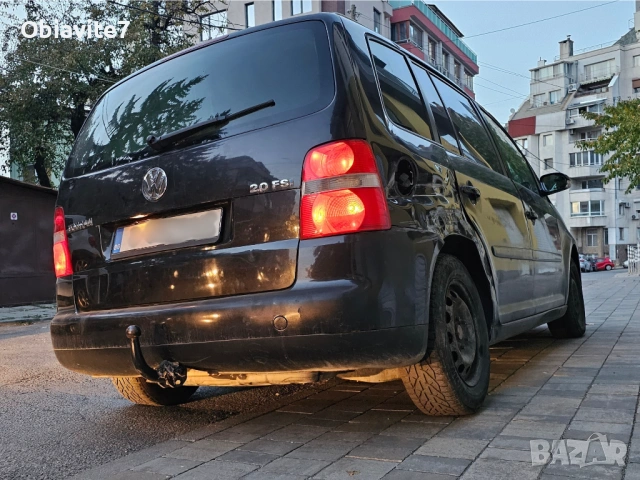 VW Touran 2.0 FSI, 2004 г., снимка 5 - Автомобили и джипове - 53305922