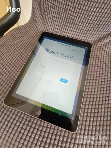 iPad 5th generation 32GB, снимка 8 - Таблети - 56358804