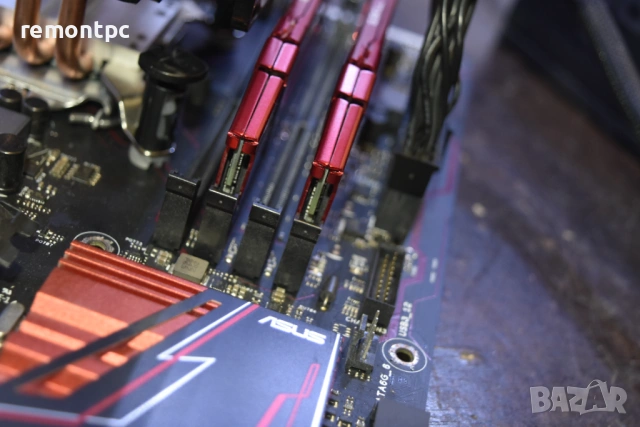 Дънна платка ASUS B150 PRO GAMING, снимка 6 - Дънни платки - 54354393