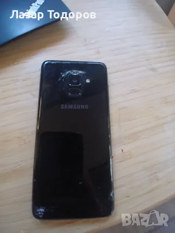 Samsung A8 заден счупен гръб