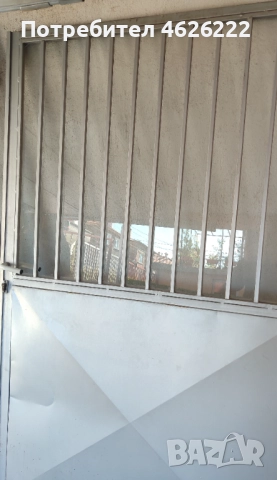 Метална Гаражна Врата с Каса Ш250хВ200, снимка 2 - Гаражни врати - 52096035