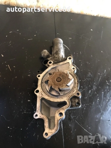 Водна помпа за Mercedes OR Vito Sprinter 314 2.3 бензин 6112010410, снимка 2 - Части - 54106932