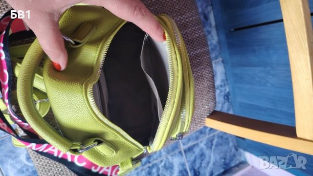 Дамска малка раница , снимка 4 - Раници - 54052327