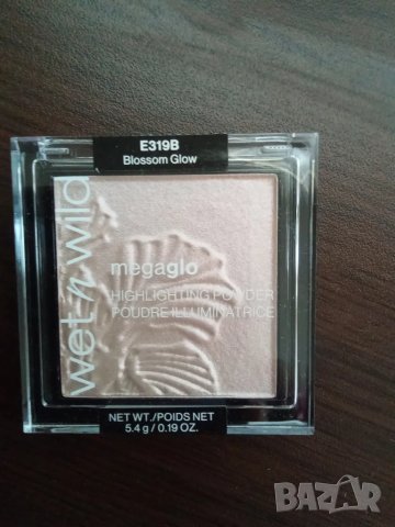 Блясък за лице Wet n Wild MegaGlo, # Blossom glow, снимка 2 - Декоративна козметика - 48456932