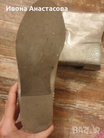 СРЕБРИСТИ БОТИ, снимка 3 - Дамски боти - 31628514