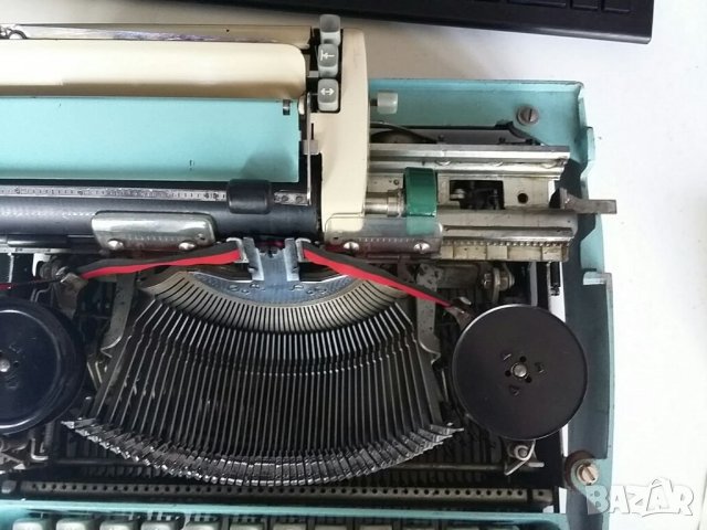 Пишеща машина CONSUL, снимка 10 - Антикварни и старинни предмети - 33798657