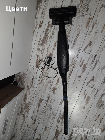 Прахосмукачка вертикална Philips Pro Aqua , снимка 3 - Прахосмукачки - 53357398