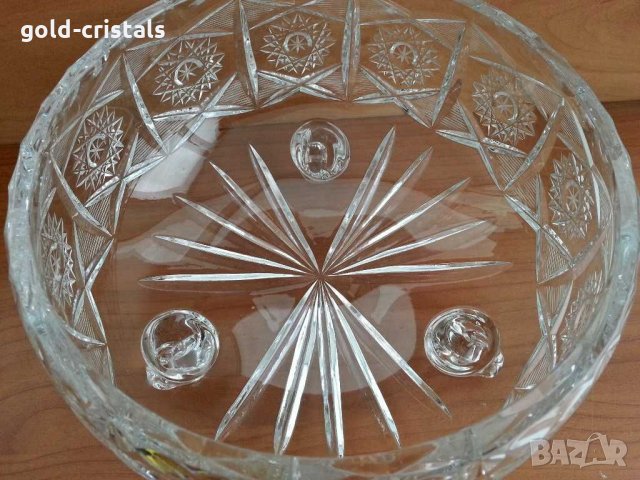 Кристална купа с капак, снимка 7 - Антикварни и старинни предмети - 29771756
