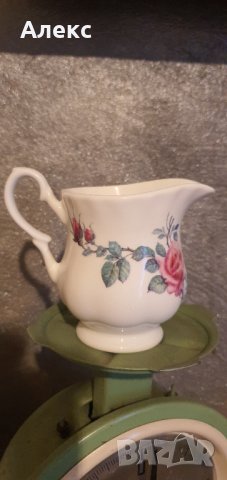  Roy Kirkham English Rose Fine Bone China Красива порцеланова каничка–Отлична!, снимка 4 - Сервизи - 30598720