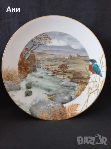 Календарни чинии Royal Worcester Month Series.