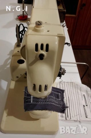 BERNINA - шевна машина-тип ръкавна, снимка 3 - Шевни машини - 53181472