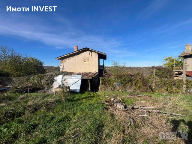 Двуетажна вила с ток и вода в м-т Кованлъка спирка "Момина чешма", снимка 2 - Вили - 52632595