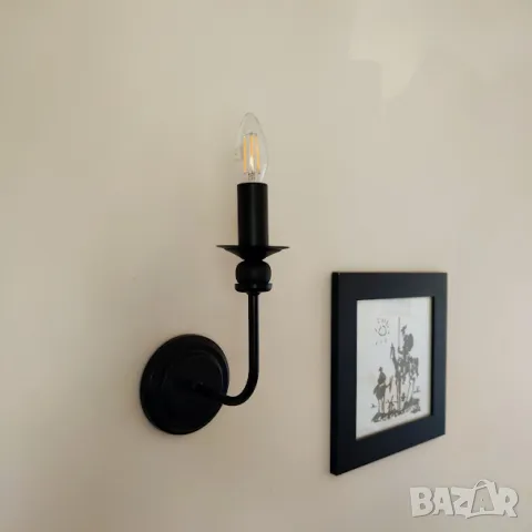 Модерен метален аплик тип свещ и с текстилна шапка - класическа стенна лампа