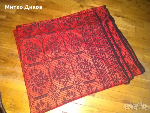 Кувертюра от соца на Средец София чисто нова 200х125см, снимка 6 - Покривки за легло - 35569452