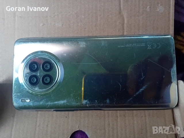 Продавам хуавеи nova 8i за части  за дисплеи е всичко друго работи