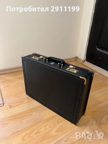 Кожен куфар