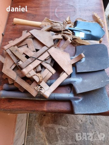 Военни лопатки, снимка 3 - Антикварни и старинни предмети - 34255696