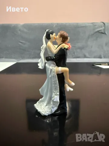 Декоративна фигурка- младоженци, снимка 1