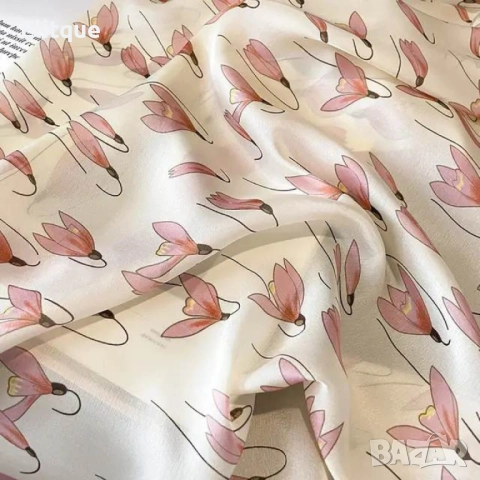 Пролетен шал с деликатен флорален принт. Размер: 90/180см, снимка 4 - Шалове - 52894813