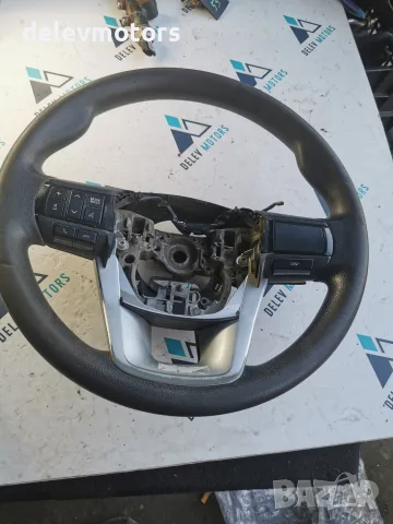Мултифункционален волан с бутони за ляво управление Toyota Мултифункционални бутони; сребриста