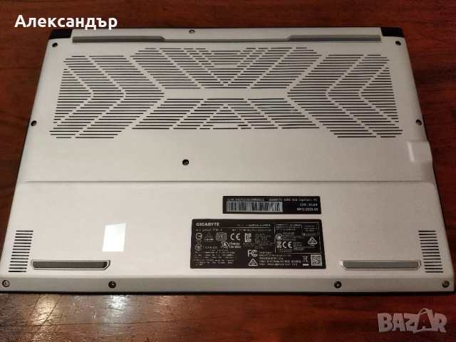 Gigabyte Aero X16, Ryzen AI 7 350, RTX5070, 2560x1600 165Hz, 100% sRGB, снимка 3 - Лаптопи за работа - 52948371
