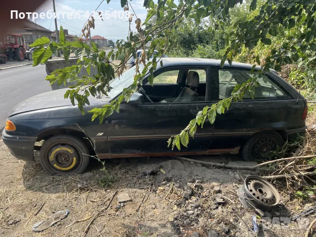 Opel Astra F 1.6i, снимка 2 - Автомобили и джипове - 56086323