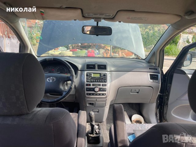Toyota Avensis Verso 2.0 116к, снимка 9 - Автомобили и джипове - 42332004
