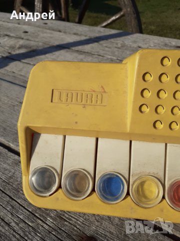 Стара музикална играчка Laura, снимка 2 - Сватбени рокли - 29509408