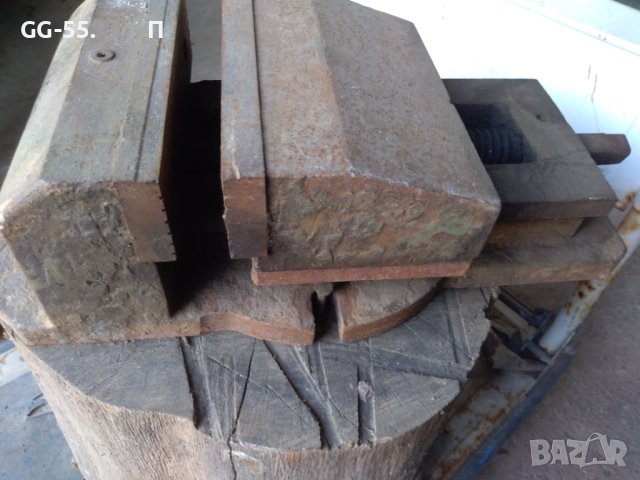 Менгеме за фреза или бормашина 