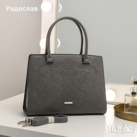 Дамска чанта-стил и практика в едно!, снимка 4 - Чанти - 51669018