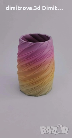 3D органайзер за бюро – уникален дизайн с преливащи цветове