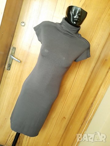 Сива рокля поло с къс ръкав под коляното С