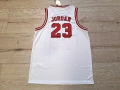 Баскетболен потник на Майкъл Джордан #23#Чикаго Булс#Mitchell & Ness !, снимка 3