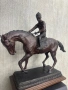 Уникална масивна бронзова скулптура "Жокей на кон" – 52 см, 9 кг, снимка 4