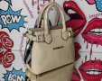 Дамски чанти Burberry, снимка 3