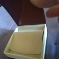 Yuno Perls нова кутия за бижута 8х8х3мм нова, снимка 7 - Други - 39245648