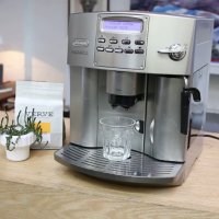 Кафе машина DеLonghi Magnifica rapid cappuccino ESAM 3400 S, снимка 1 - Кафемашини - 32085049