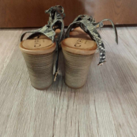 Дамски сандали с ток, снимка 4 - Дамски обувки на ток - 44724917