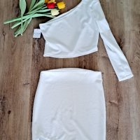 Бяла блуза и пола с цепка, комплект, снимка 1 - Други - 44407631