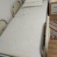 продавам почти ново подвижно болнично легло!, снимка 2 - Други стоки за дома - 44277776